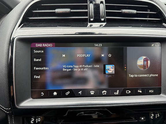 Jaguar F-PACE 29 of 30