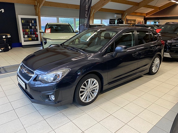 Subaru Impreza 4 of 17