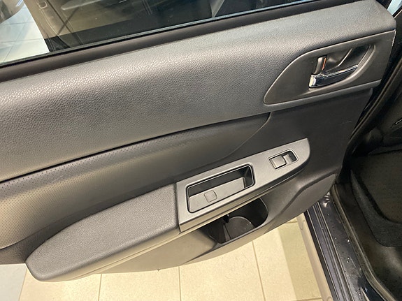 Subaru Impreza 14 of 17