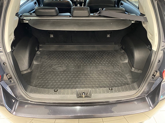 Subaru Impreza 9 of 17