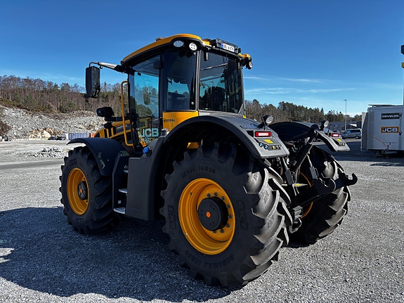 JCB Fastrack