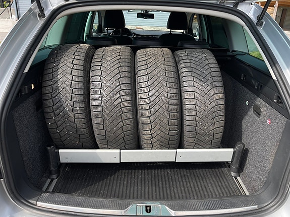 Skoda Superb 16 of 25