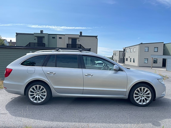Skoda Superb 7 of 25