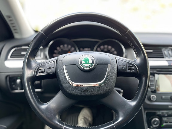 Skoda Superb 23 of 25
