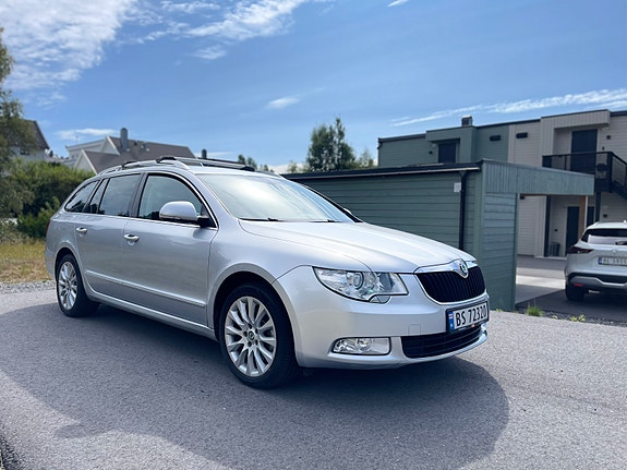 Skoda Superb 8 of 25