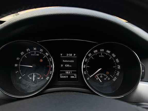 Skoda Superb 24 of 25