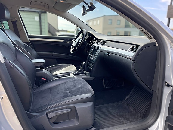 Skoda Superb 18 of 25