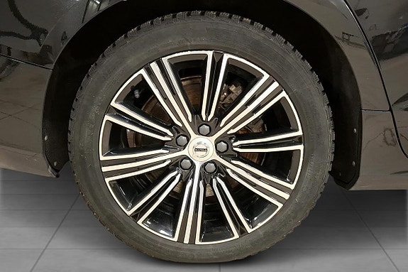 Volvo V60 15 of 29