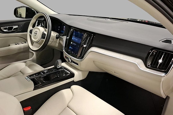 Volvo V60 13 of 29