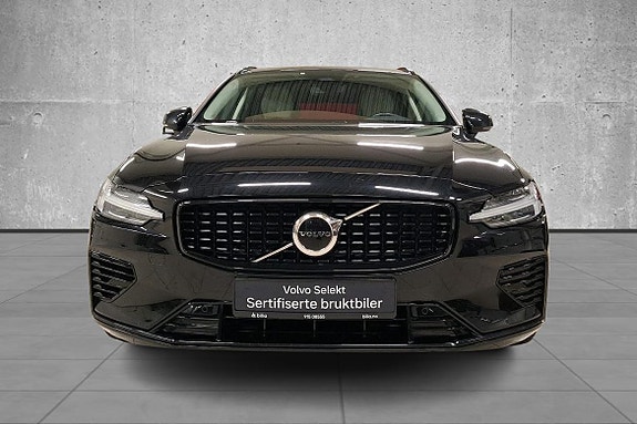 Volvo V60 2 of 29