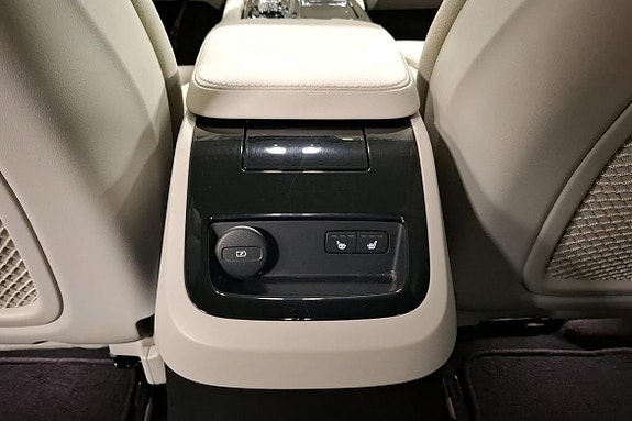 Volvo V60 19 of 29
