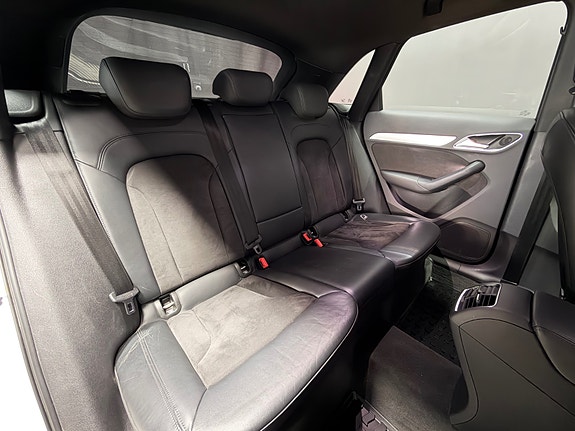 Audi Q3 21 of 23