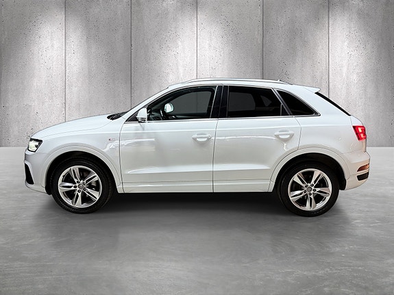 Audi Q3 8 of 23