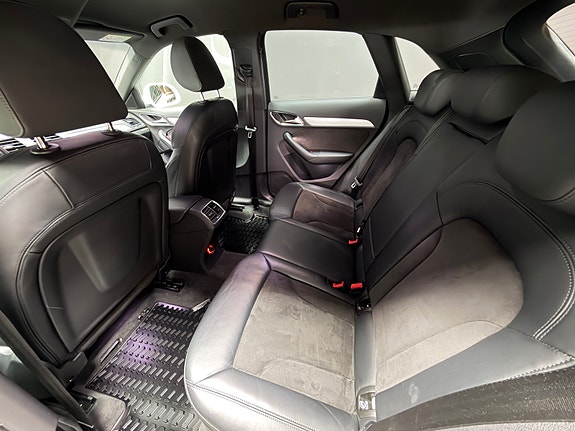 Audi Q3 20 of 23