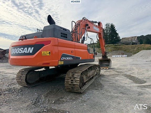 Doosan DX300 LC-5 gravemaskin m/ graveskuffe 18 of 30