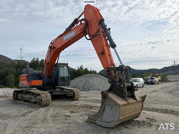 Doosan DX300 LC-5 gravemaskin m/ graveskuffe 10 of 30