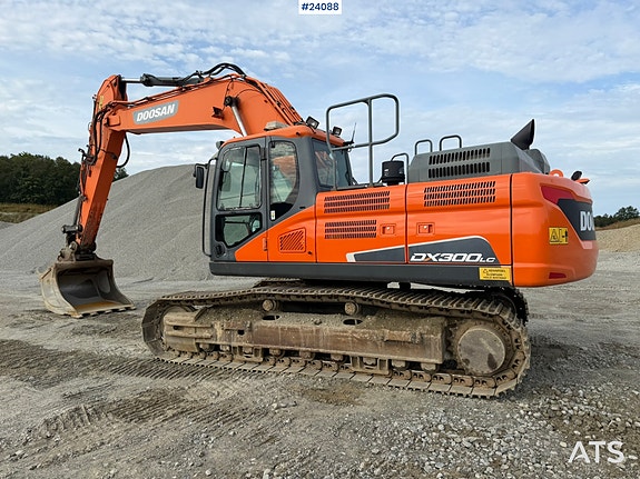 Doosan DX300 LC-5 gravemaskin m/ graveskuffe 26 of 30