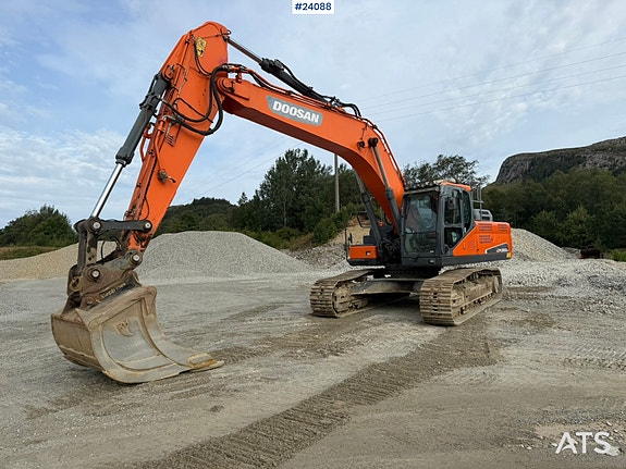 Doosan DX300 LC-5 gravemaskin m/ graveskuffe 2 of 30