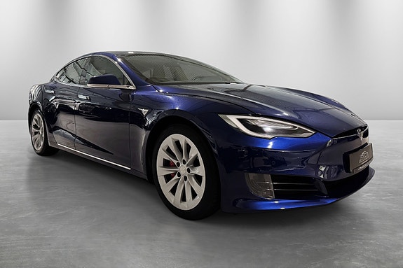 Tesla Model S 11 of 30