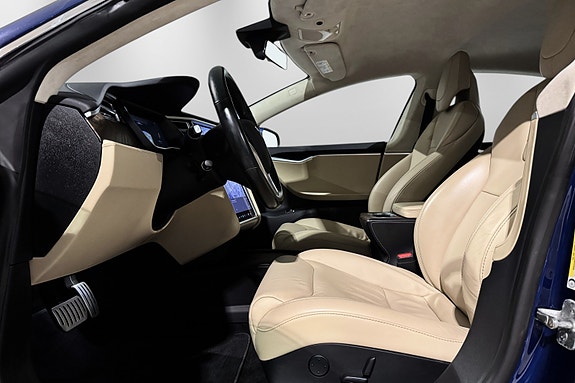 Tesla Model S 18 of 30
