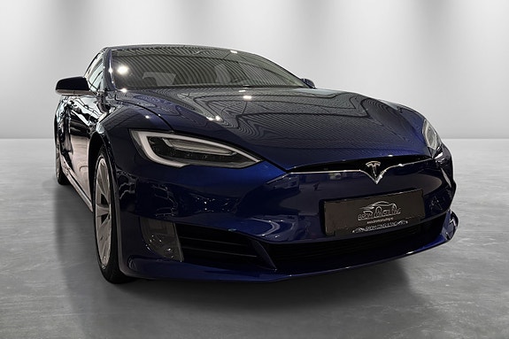 Tesla Model S 12 of 30