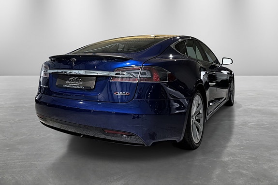 Tesla Model S 7 of 30
