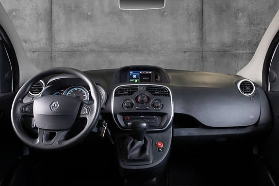 Renault Express 8 of 17