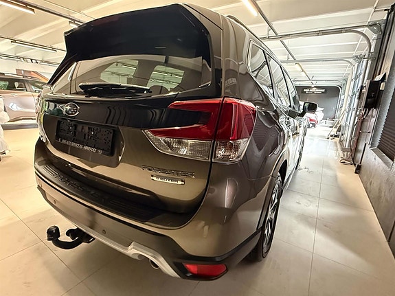 Subaru Forester 4 of 22