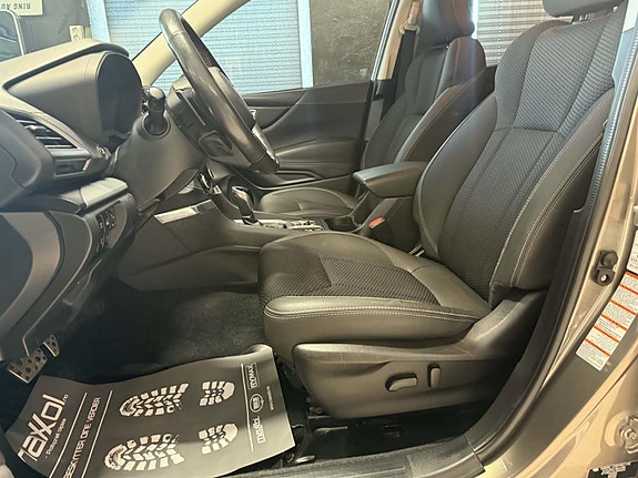 Subaru Forester 13 of 22
