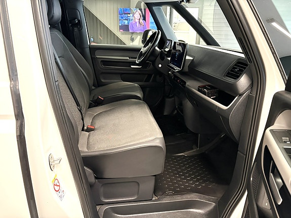 Volkswagen ID. Buzz 29 of 30