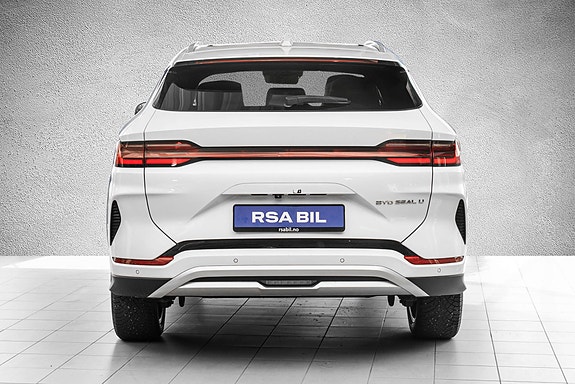 BYD Seal U 6 of 30