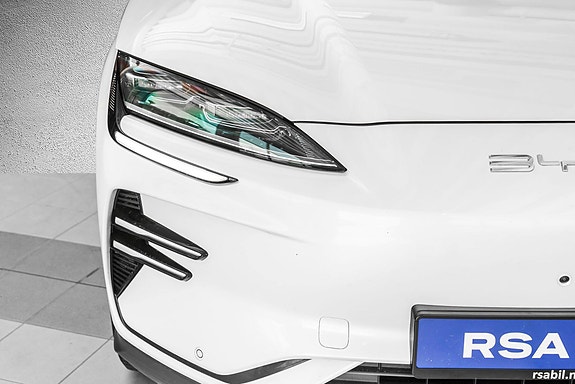 BYD Seal U 7 of 30