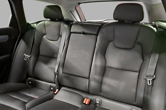 Volvo V90 12 of 29