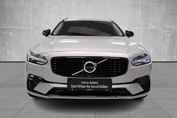 Volvo V90 2 of 29