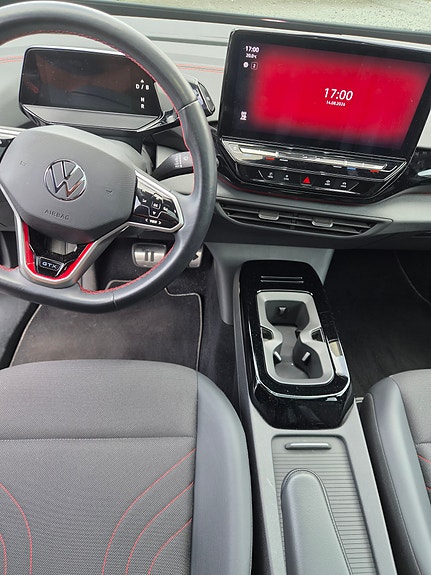 Volkswagen ID.5 GTX 7 of 10