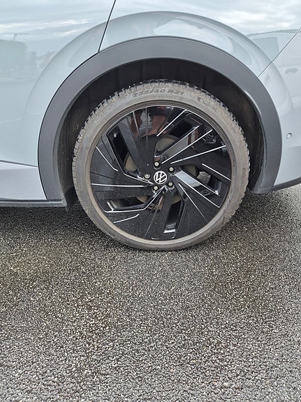 Volkswagen ID.5 GTX 5 of 10