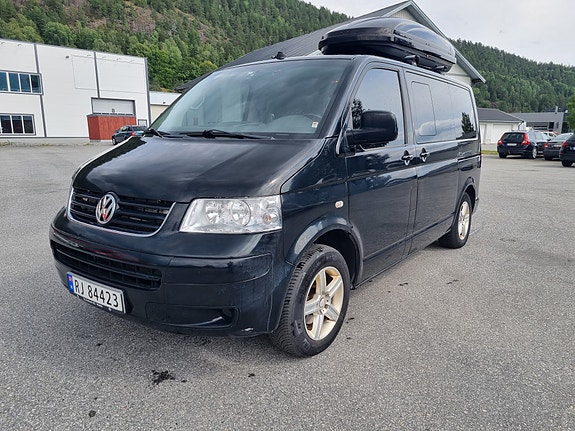Volkswagen Multivan 7 of 30
