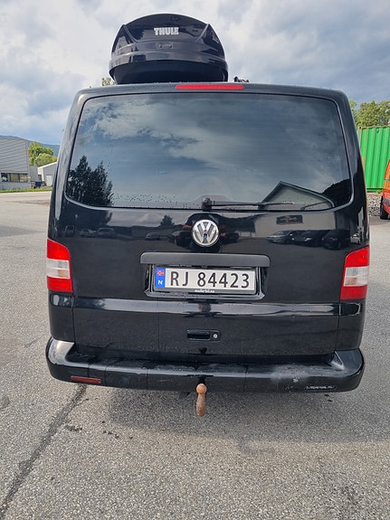 Volkswagen Multivan 5 of 30