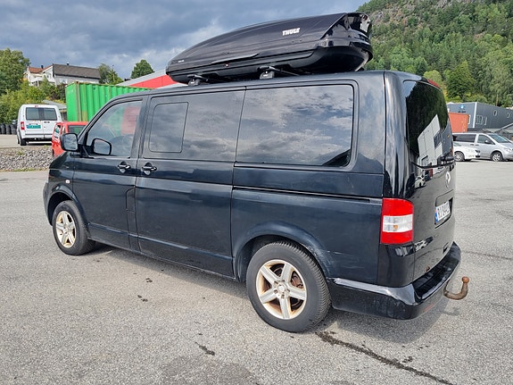 Volkswagen Multivan 6 of 30