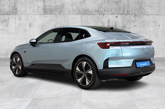 Polestar 4 3 of 20