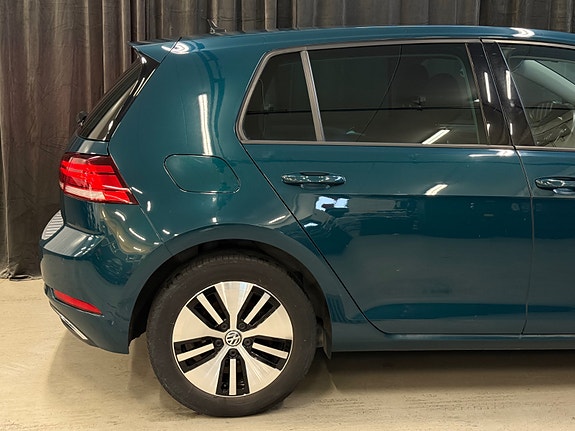 Volkswagen e-Golf VII 8 of 30