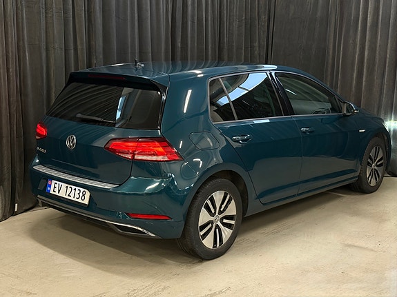 Volkswagen e-Golf VII 7 of 30