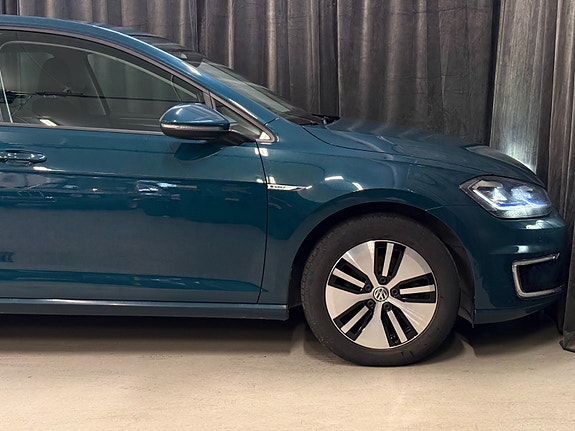 Volkswagen e-Golf VII 9 of 30