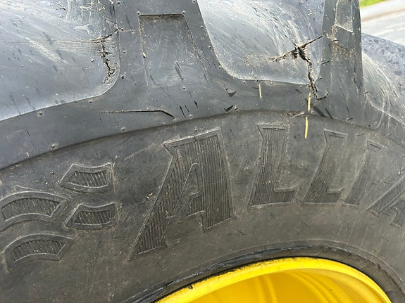 Alliance XL 900/60R42 5 of 6