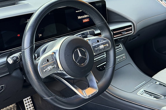Mercedes-Benz EQC400 16 of 30