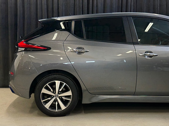 Nissan Leaf 14 of 30