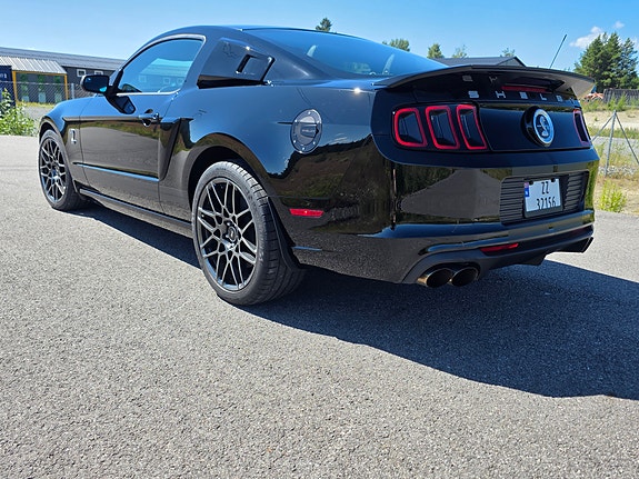 Ford Mustang 16 of 30