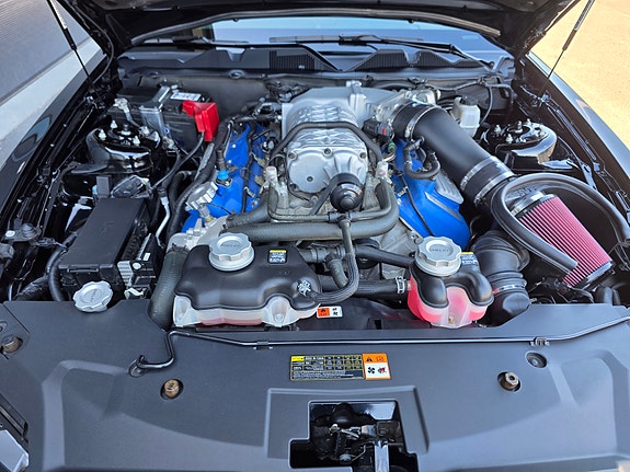 Ford Mustang 27 of 30