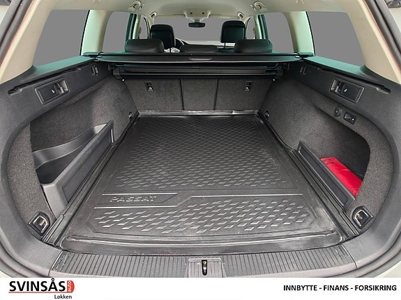 Volkswagen Passat Alltrack 17 of 20