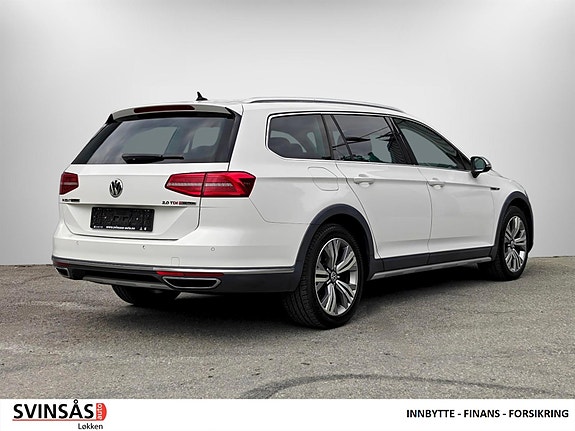 Volkswagen Passat Alltrack 3 of 20